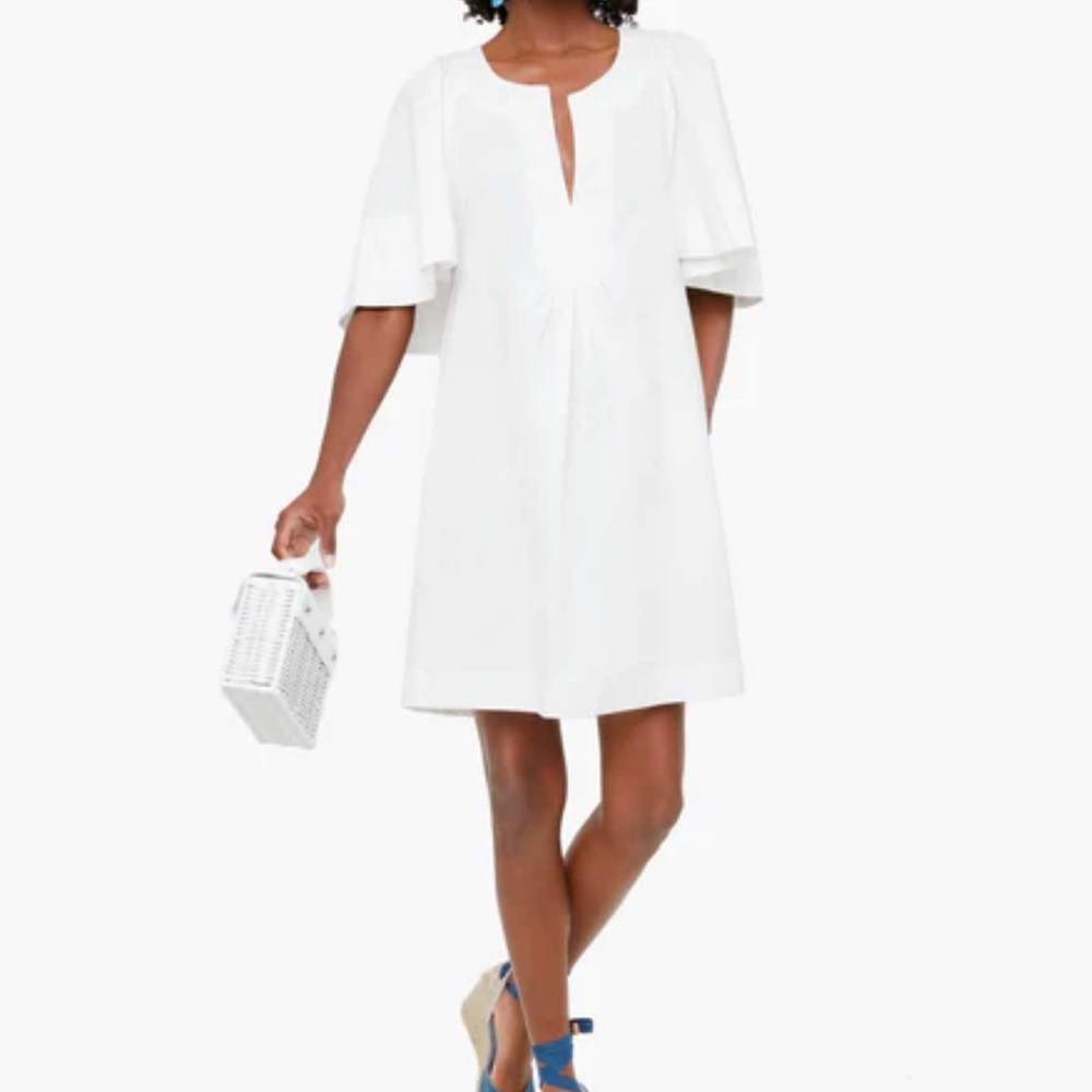 Pomander Place Cream Pleated Top